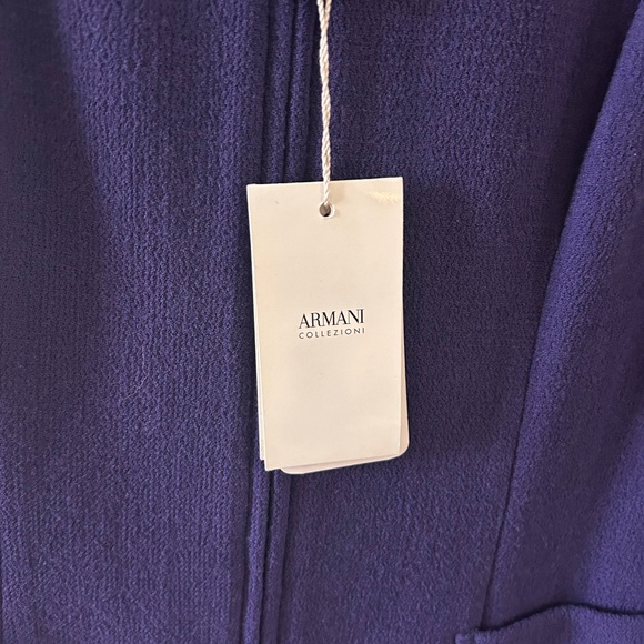 Armani Women's Blazer New With Tag - Picture 3 of 4